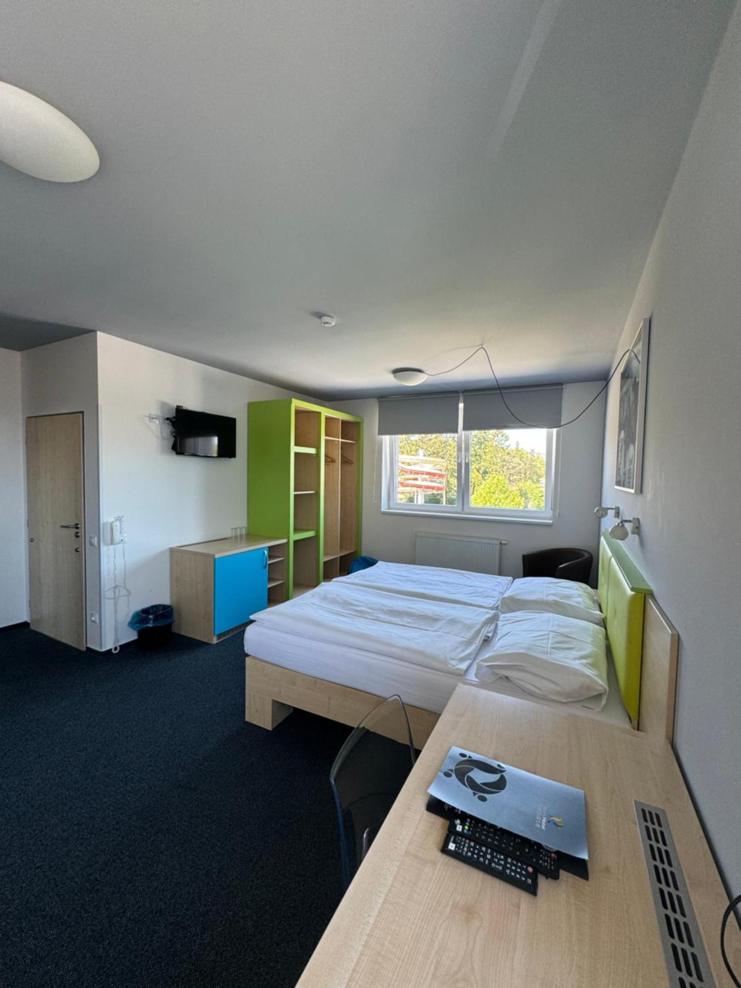 Sport Hotel Sletiste Kladno Exterior foto